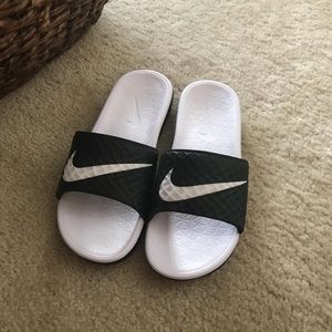 Nike Benassi Solarsoft Slides